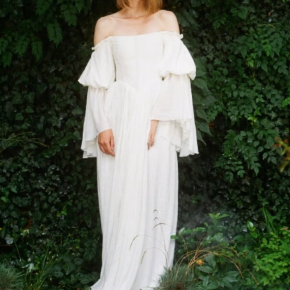 Medieval Style Floor Length Wedding Dress Custom made - Picture 3 of 12